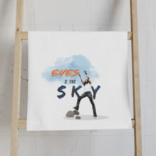 Load image into Gallery viewer, Eyes To The Sky 02 Hand Towel